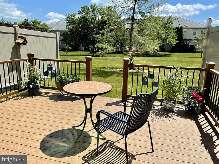 302 Marten Rd — Photo 18