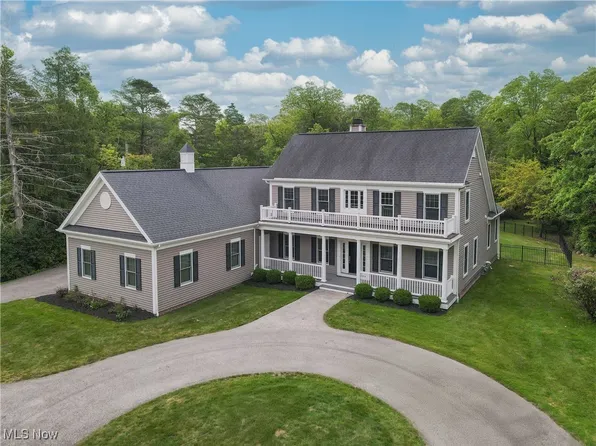 38230 Chagrin Blvd, Moreland Hills, OH 44022