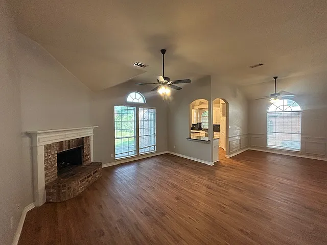 2105 Cardinal Dr — Photo 5