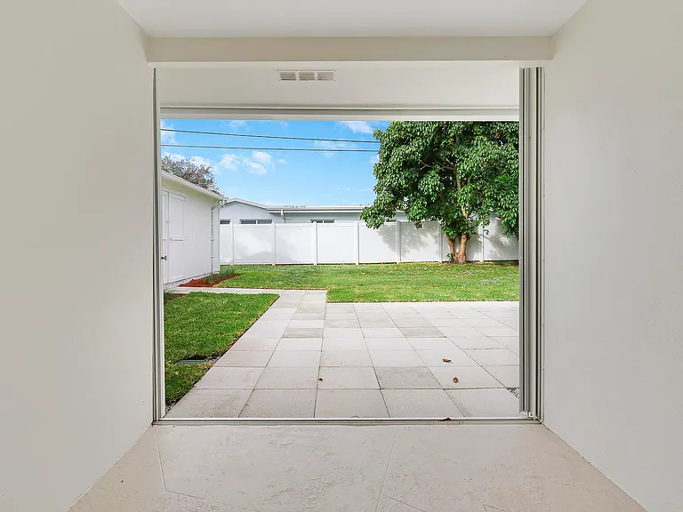1600 Venus Ave — Photo 8