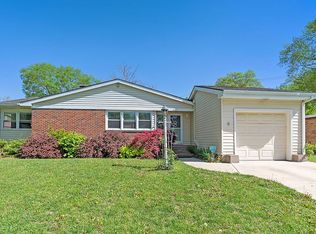 612 Glen Park Ln, Kansas City, KS 66102