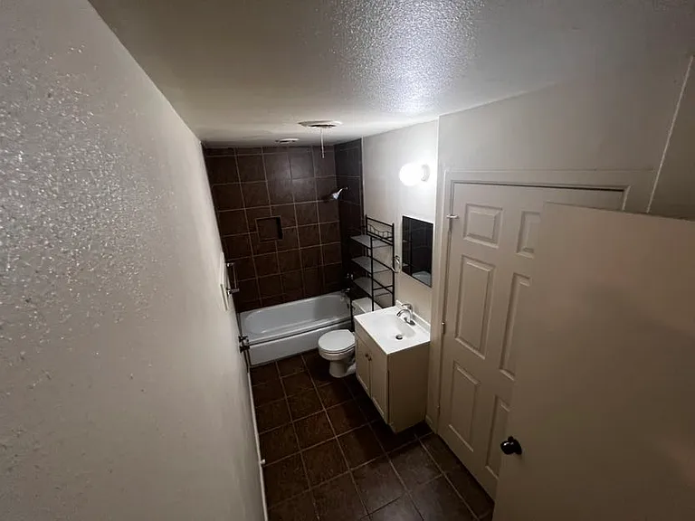233 Westridge Dr — Photo 6