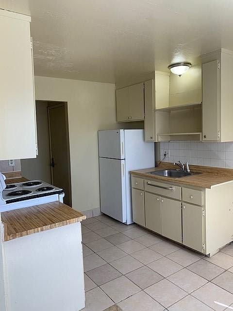 Open Eat in Kitchen