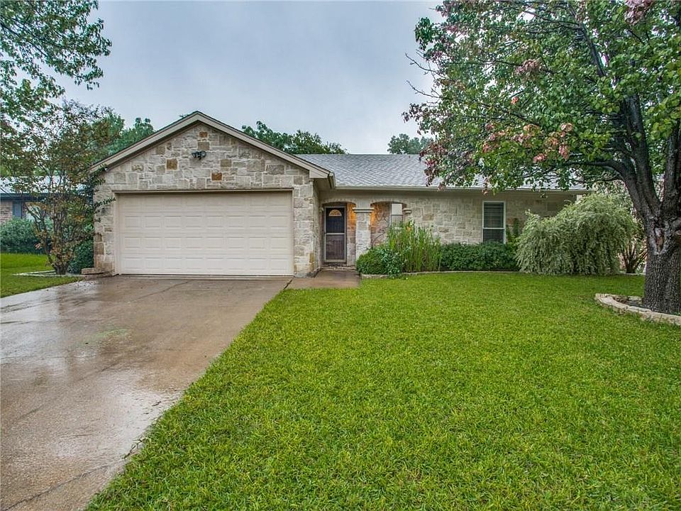 1st image of 452 Normandy Ln