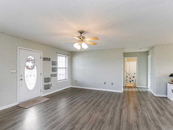 5th image of 1016 Isaac Dr