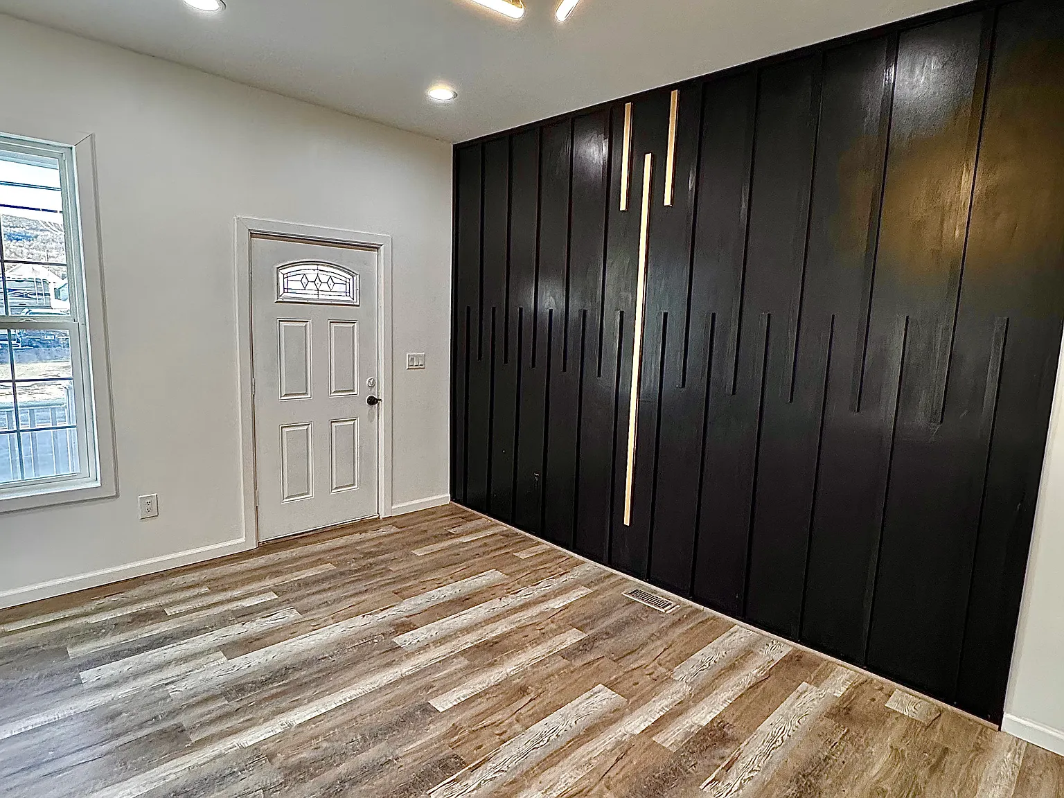 2 bed, $1,350 — Photo 1