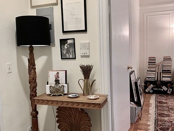 5th image of 201 W 82nd St APT 1B