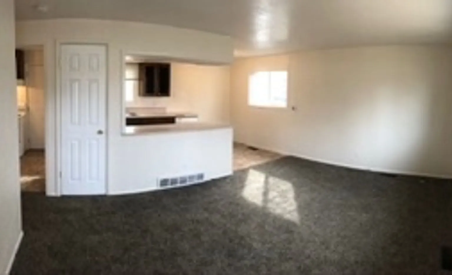 3 bedroom 1 bath house — Photo 2
