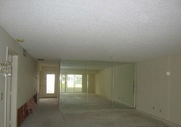 4th image of 1850 NW 18th St APT 104