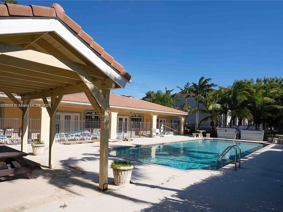2nd image of 15410 SW 284th St #8307