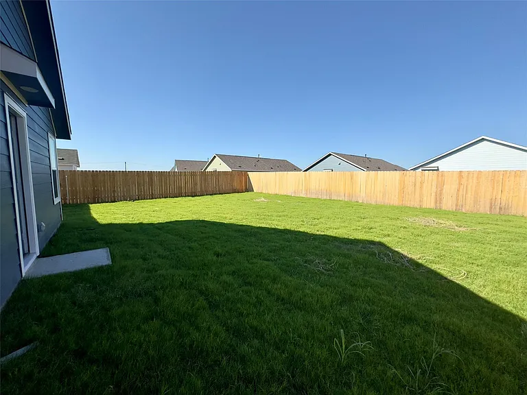 2210 Cyclone Dr — Photo 25