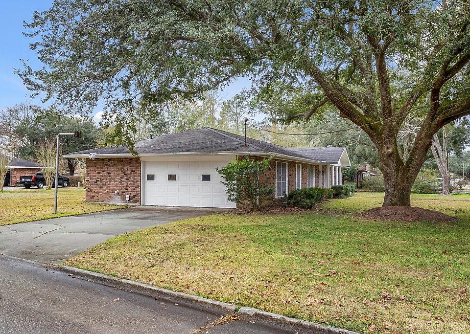 1004 Royal St, Lake Charles, LA 70607 Zillow