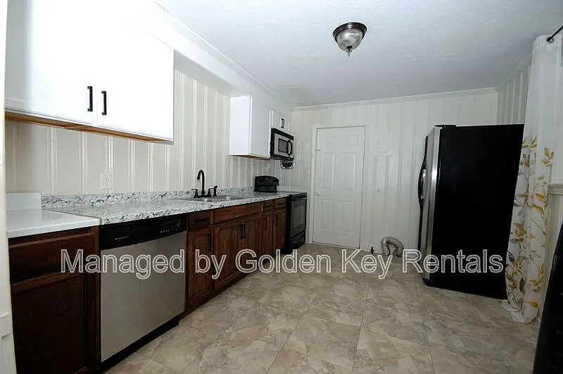 2 bed, 1.0 bath, $1,000 — Photo 3