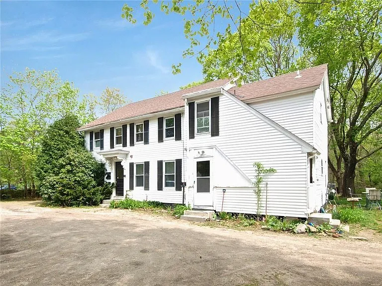 21 King St #A — Photo 2