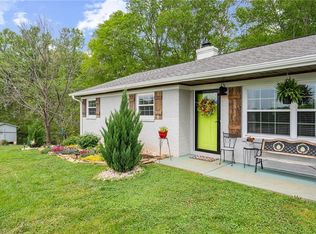 1087 River Siloam Rd, Siloam, NC 27047