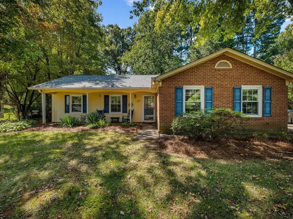120 Westover Dr, Elon, NC 27244