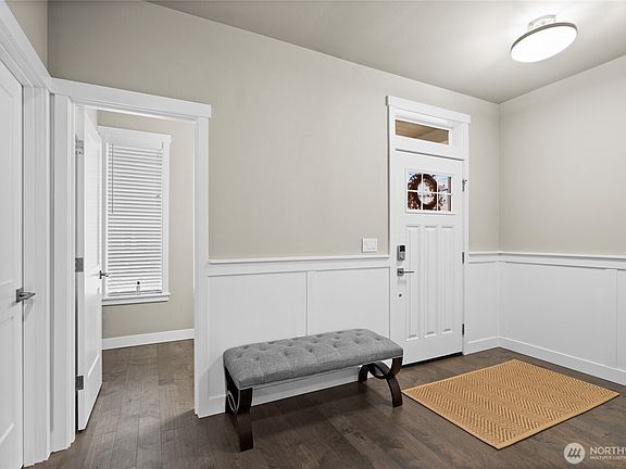 4th image of 1116 NE Sockeye Court