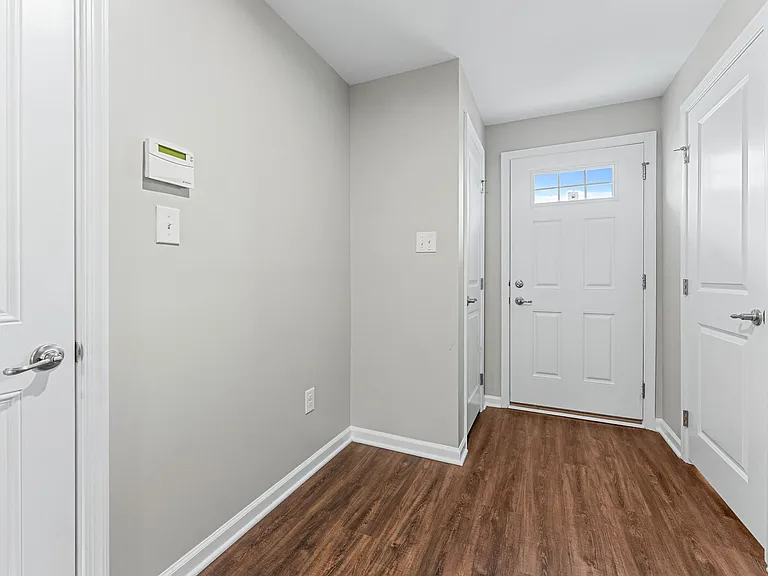 161 Star Dr — Photo 4