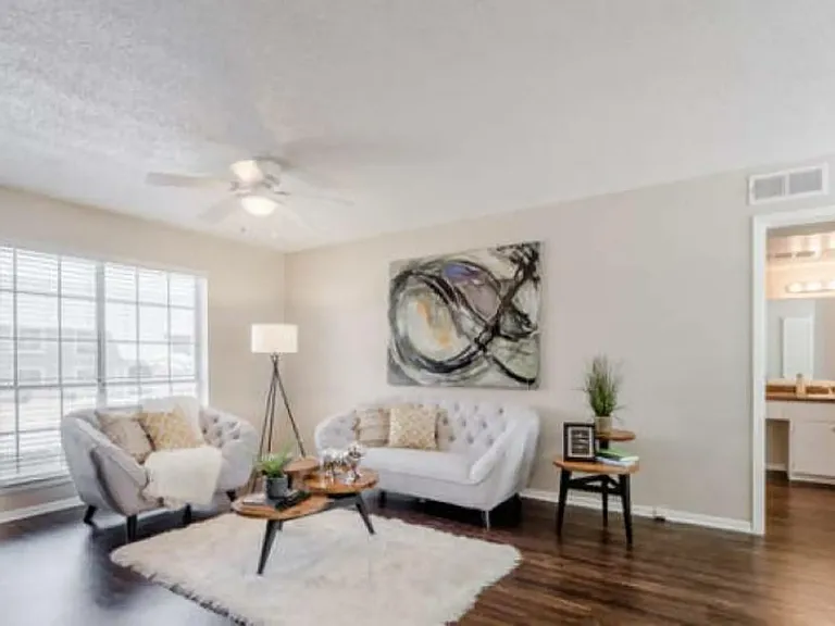 Arlington Park Villas — Photo 12