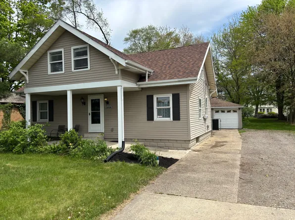 54530 Maple Lane Ave, South Bend, IN 46635