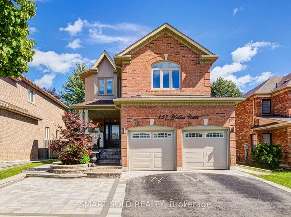 157 Waller St, Whitby, ON L1R 2P7