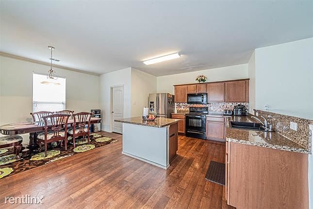 1st image of 906R Penny Royal Ct