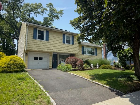 302 Foxwood Rd