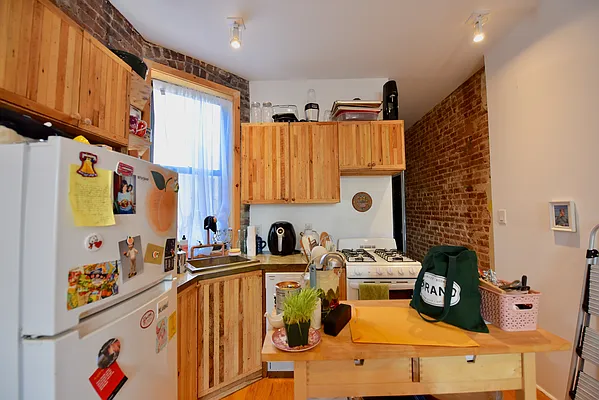 Rented by Nolita Group | media 7
