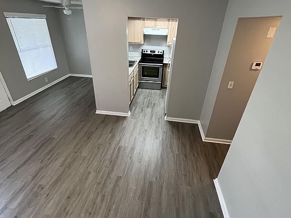 3rd image of 1802 Barton Dr #11022146