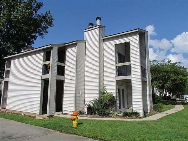 1st image of 211 Parkview Blvd