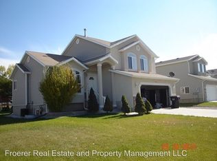 1412 N 870 W, Clinton, UT 84015