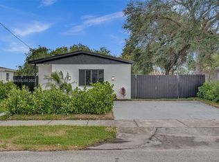 4611 SW 19th St, West Park, FL 33023