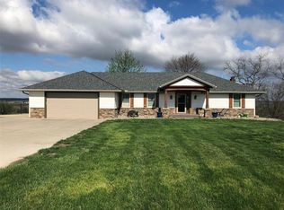 15396 SE State Rte E, Gower, MO 64401