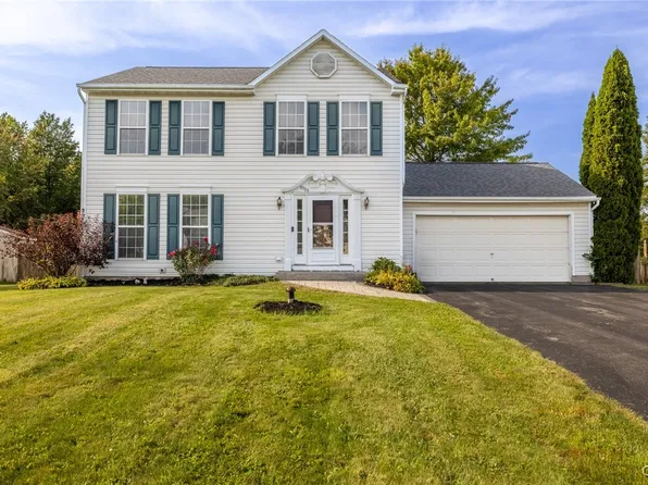5968 Hebrides Trl, Cicero, NY 13039