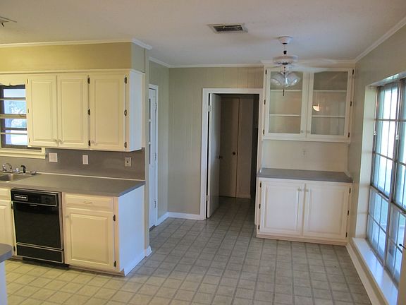 4th image of 107 Teakwood Dr
