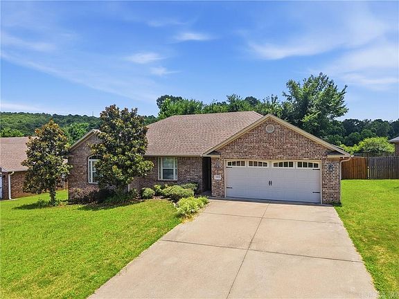2nd image of 3958 Hemlock Ln