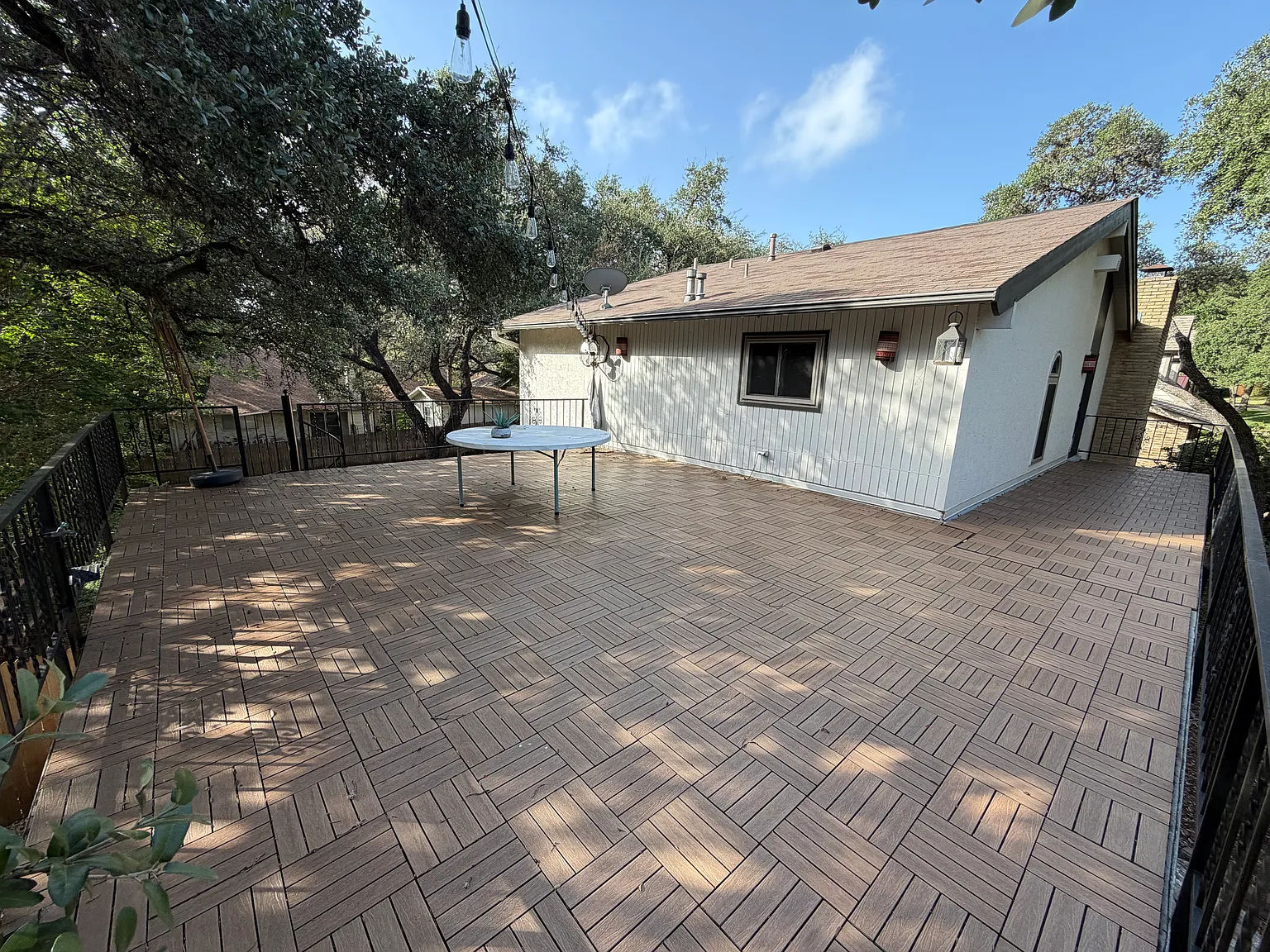 4 bed, 2161 sqft, $2,350 — Photo 2