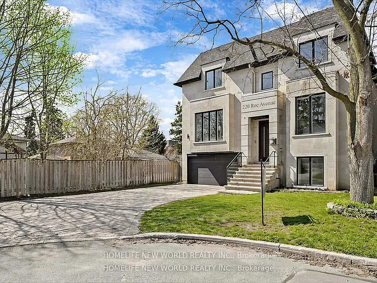 220 Roe Ave — Photo 1