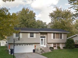 216 Las Olas Dr, Crown Point, IN 46307