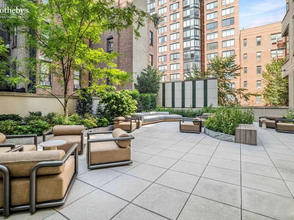 212 West 95th Street image 12 of 23