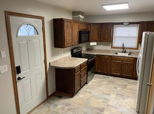 9 18th St NW, Minot, ND 58703