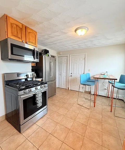 229 Main St #3 — Photo 16