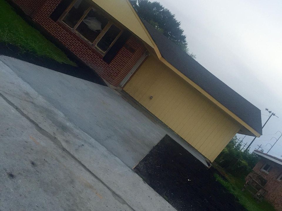 1st image of 4896 Cerise Ave