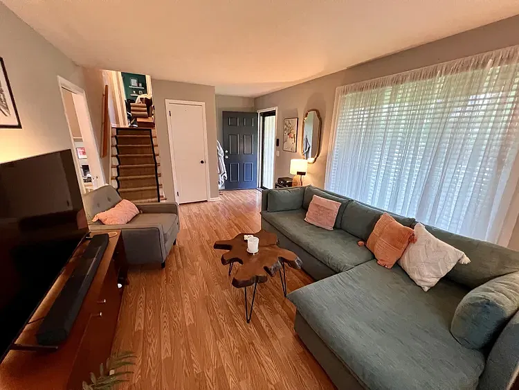 3 bed, 1636 sqft, $2,300 — Photo 3