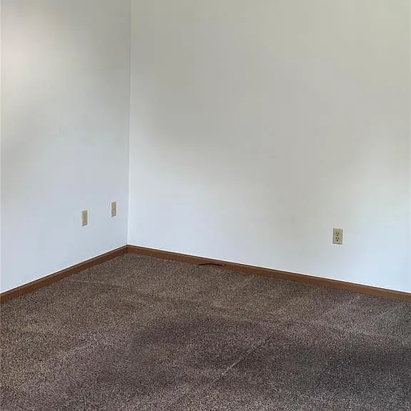 840 Southgate Dr — Photo 10