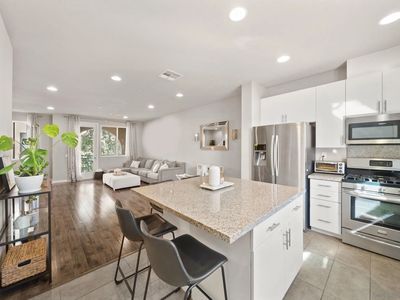 817 S Anaheim Blvd UNIT 104, Anaheim, CA, 92805
