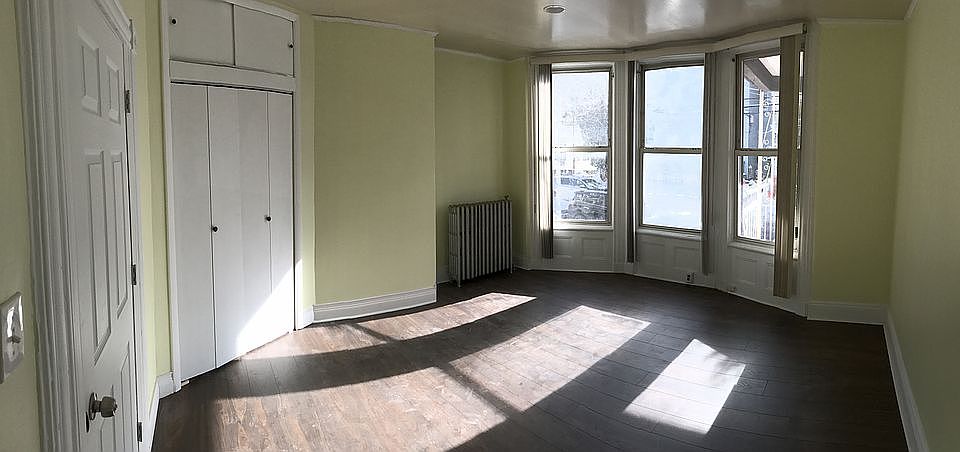 Bedroom 1 (Unit 1)
