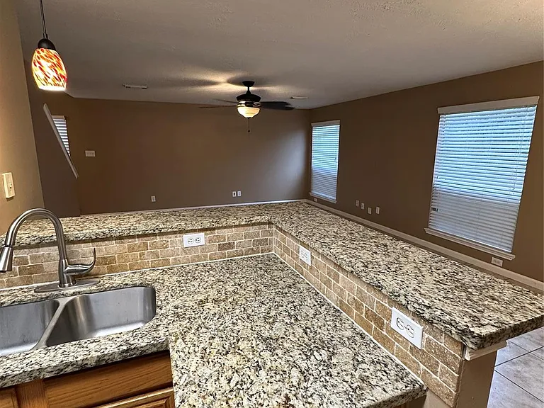 12110 Bowsman Dr — Photo 18