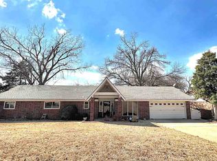 2012 El Camino St, Ponca City, OK 74604