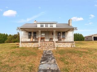 2445 Amostown Rd, Sandy Ridge, NC 27046